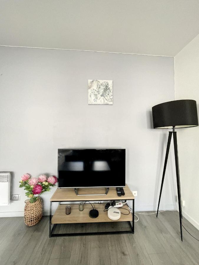 City & Cosy, Lyon Charcot- Wifi - Lave Linge - Balcon - Parking Lião Exterior foto