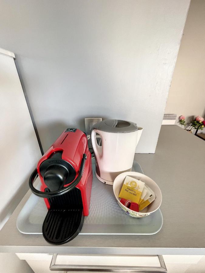 City & Cosy, Lyon Charcot- Wifi - Lave Linge - Balcon - Parking Lião Exterior foto