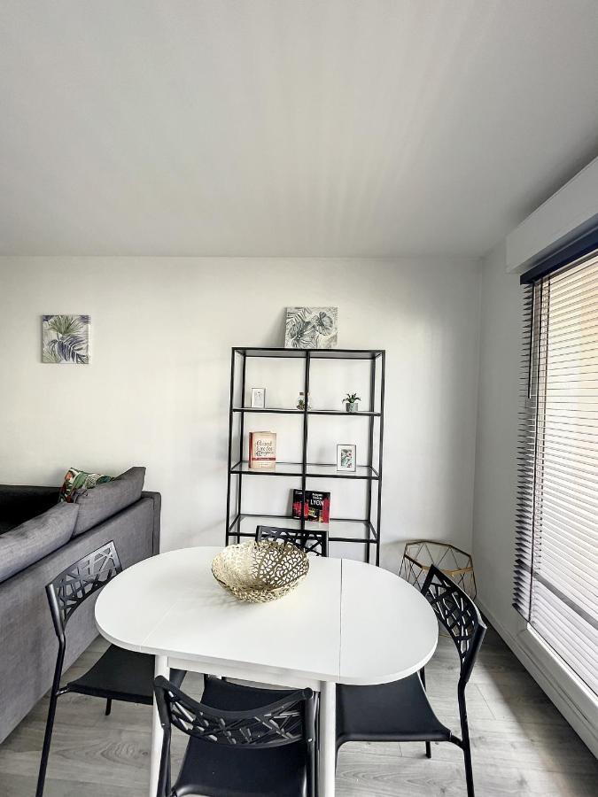 City & Cosy, Lyon Charcot- Wifi - Lave Linge - Balcon - Parking Lião Exterior foto