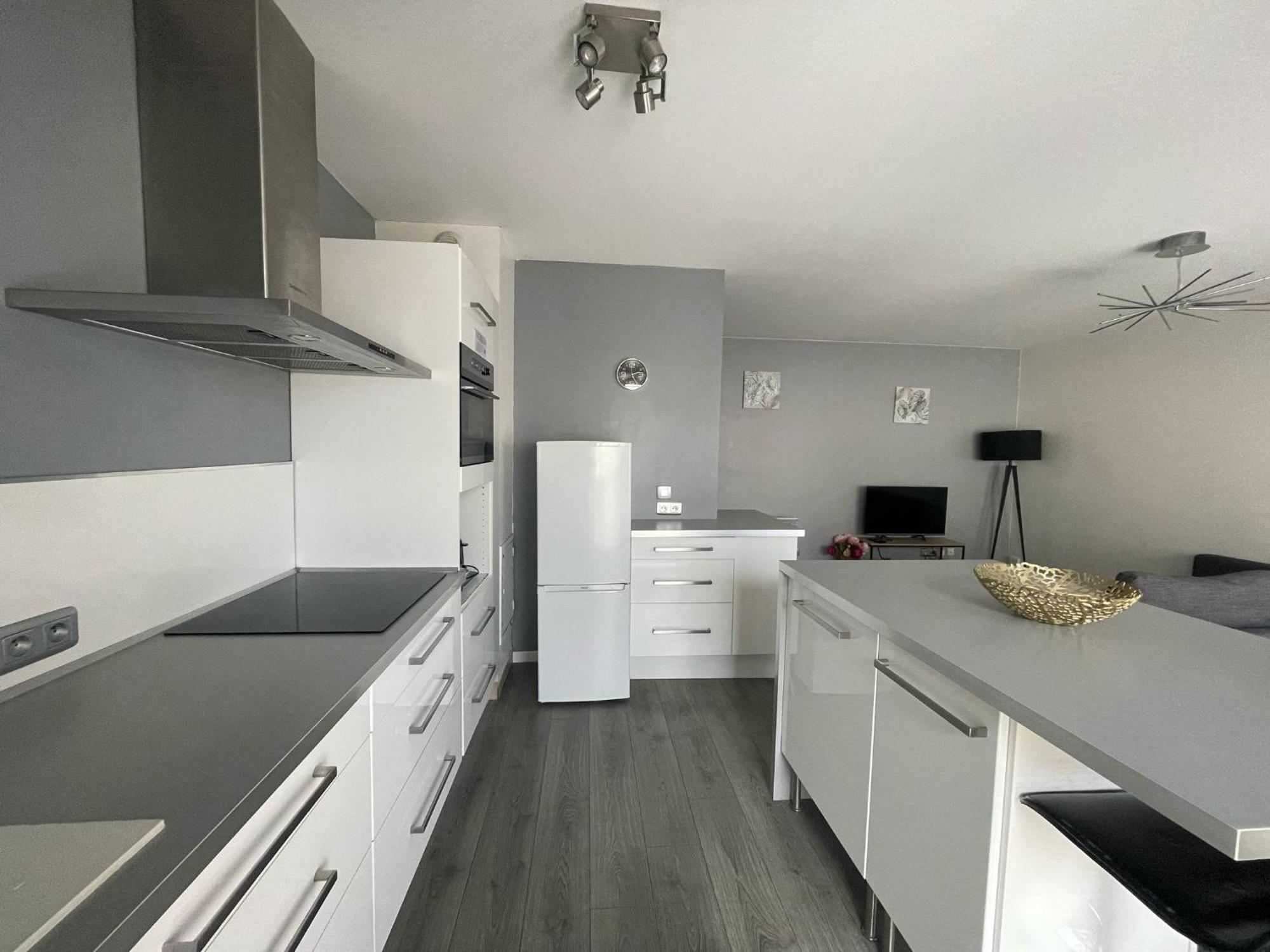 City & Cosy, Lyon Charcot- Wifi - Lave Linge - Balcon - Parking Lião Exterior foto